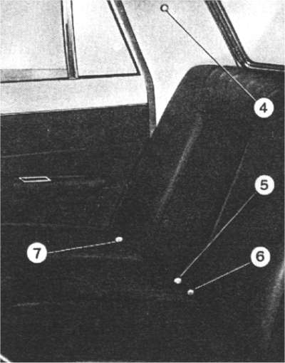 Attacchi per cinture di sicurezza posti posteriori